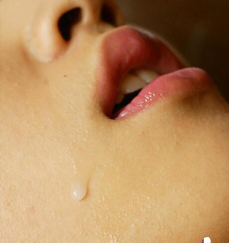 Stunning japanese babe Hikari in hot posing gallery